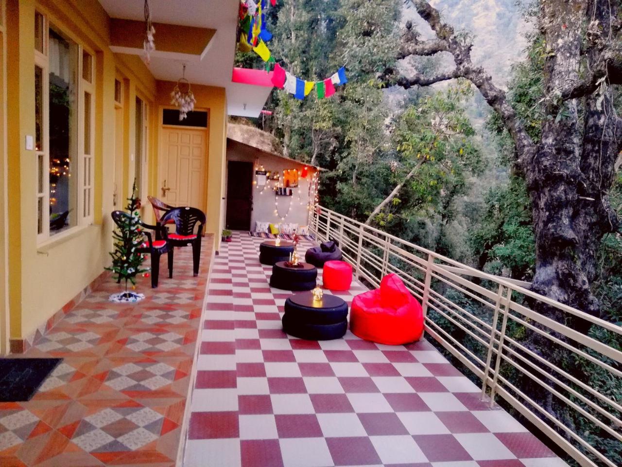 Hotel The Unmad, Dharamkot Dharamshala Exterior foto
